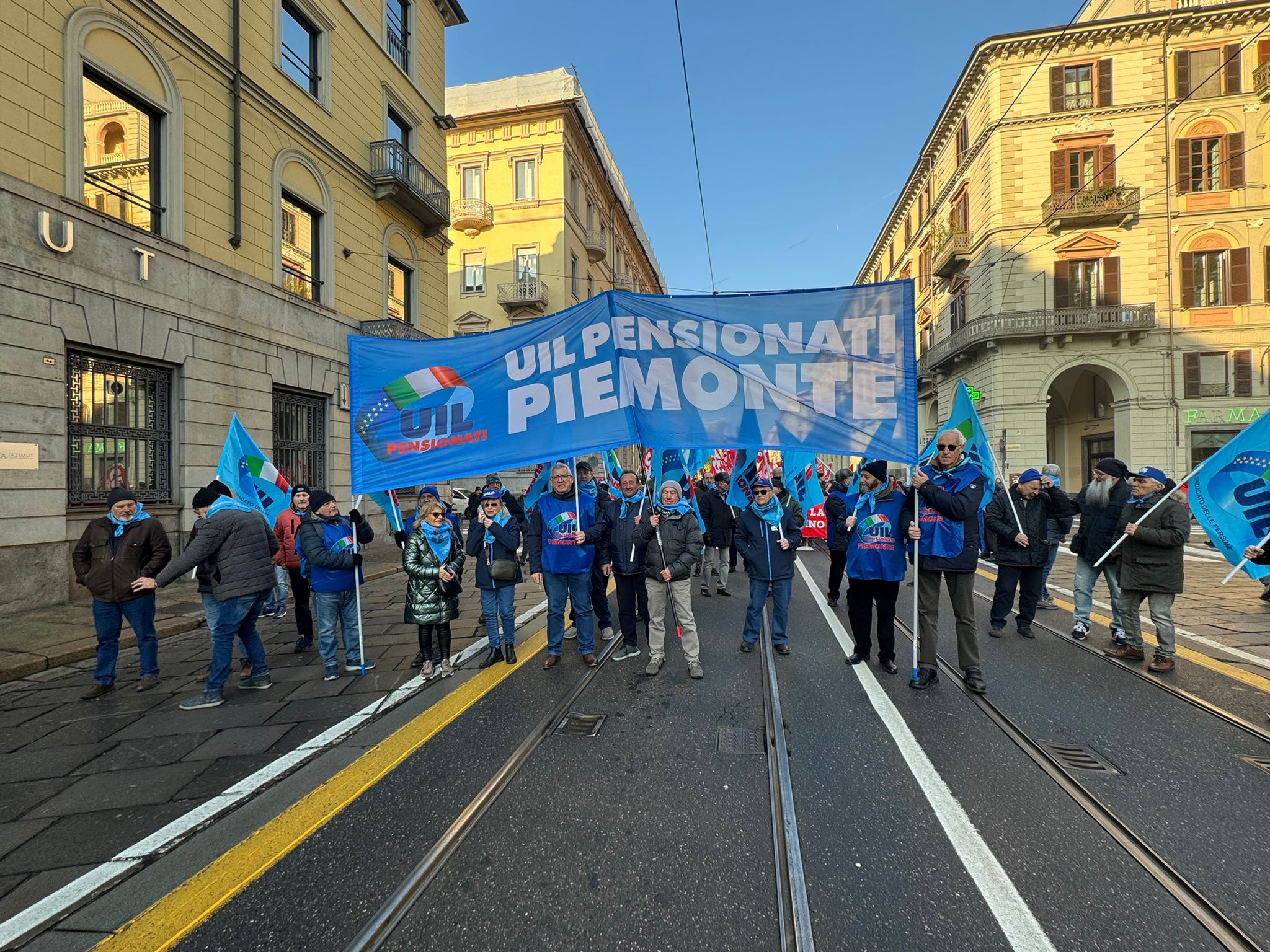 UilP Piemonte scende in piazza a Torino contro la manovra di bilancio